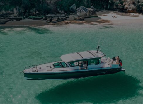 Axopar 37 Life on Mars